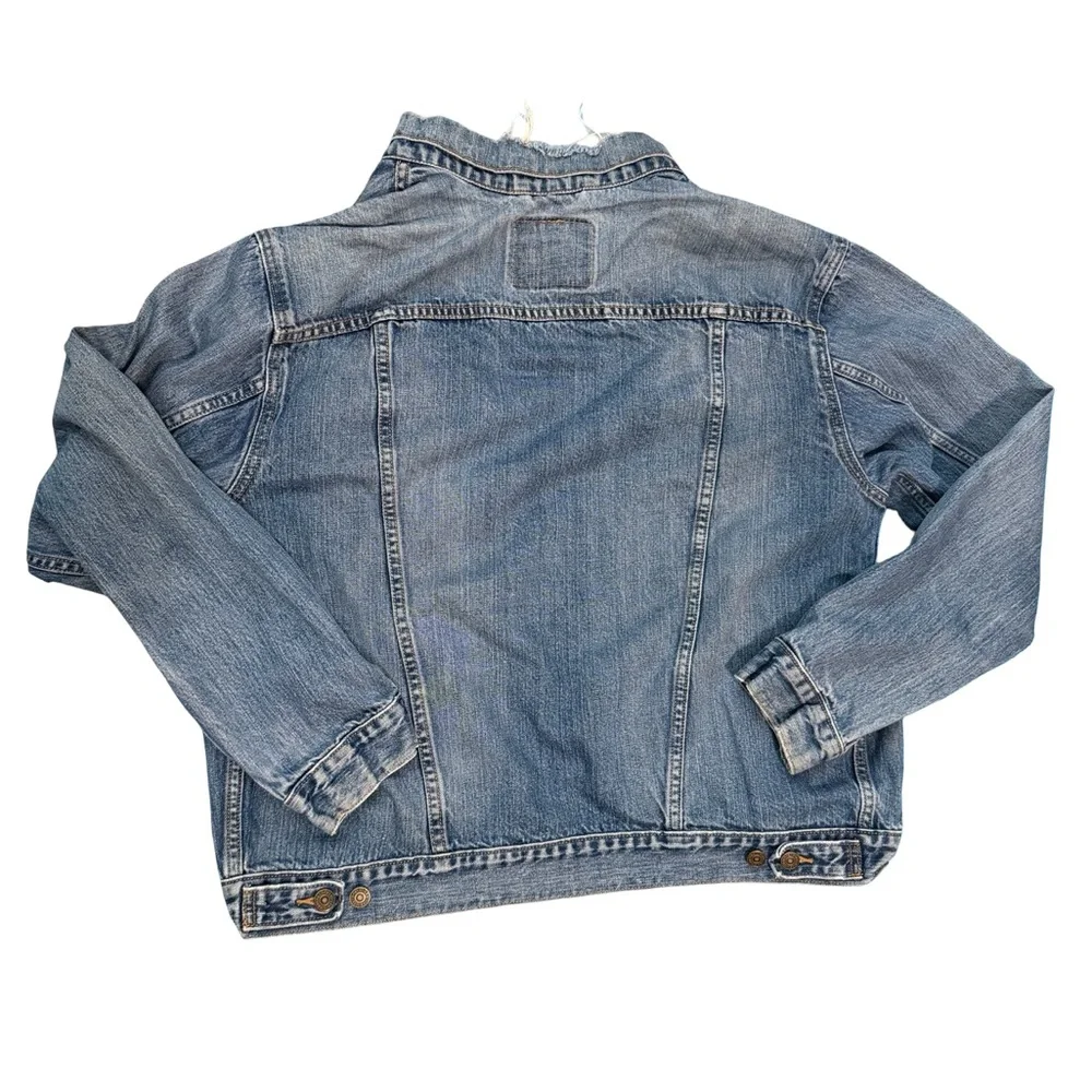Levi's Blue Denim Jacket with Button Details - Picture 2 of 7